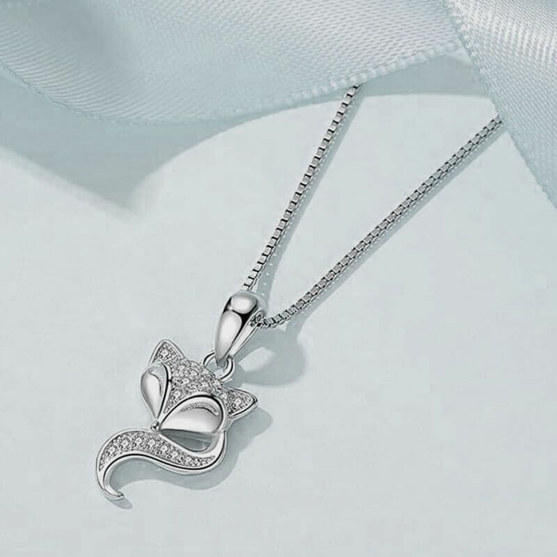 0184 fox pendant necklace