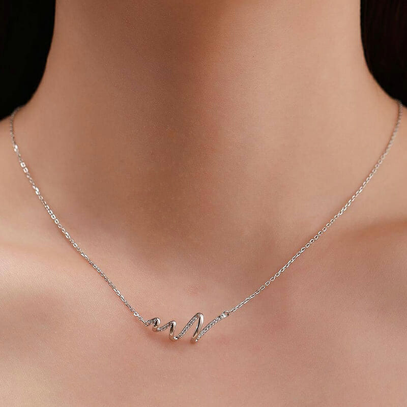0142 silver wave charm necklace